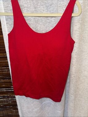 Zenana Outfitters Red Scoop Neck Tank Top
